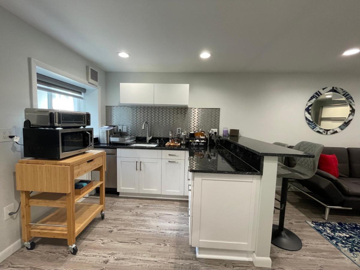 Sonsak - Unit 5 Apartment Шарлотсвил Екстериор снимка