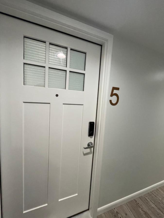 Sonsak - Unit 5 Apartment Шарлотсвил Екстериор снимка